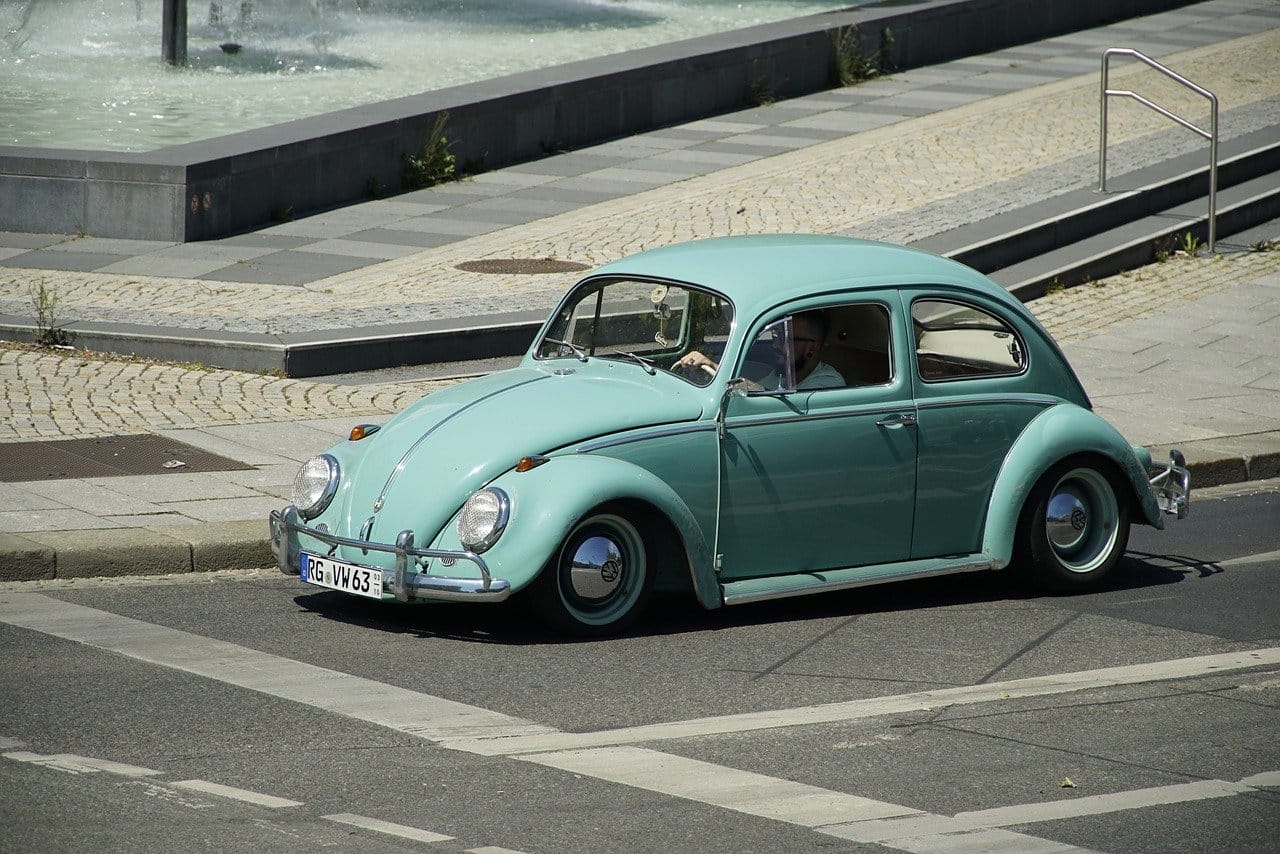 Jak przenieść ustawienia profilu kierowcy między Teslami?