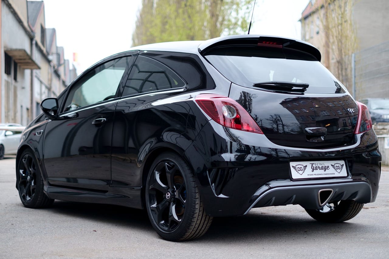 Civic i najtańsze opony – jak wpływają na jazdę?